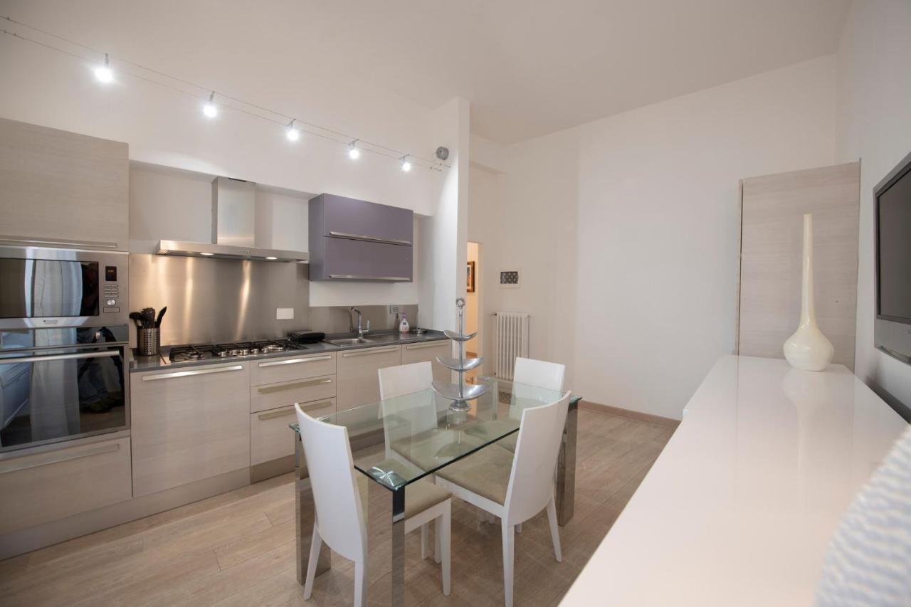 Mamo Florence - Amalia Piazza Signoria Apartment Buitenkant foto